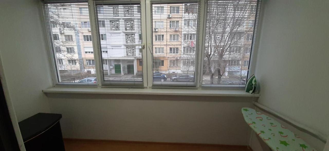 Large 2-Bedroom Apartament In The Center Chisinau Exterior photo